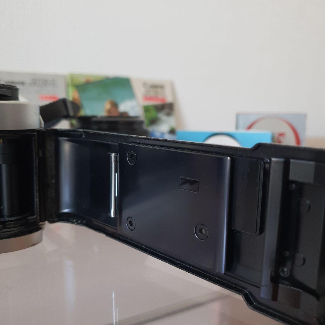 キャノン AE-1 FD 50mm F 1.4 スピードライト データバックA