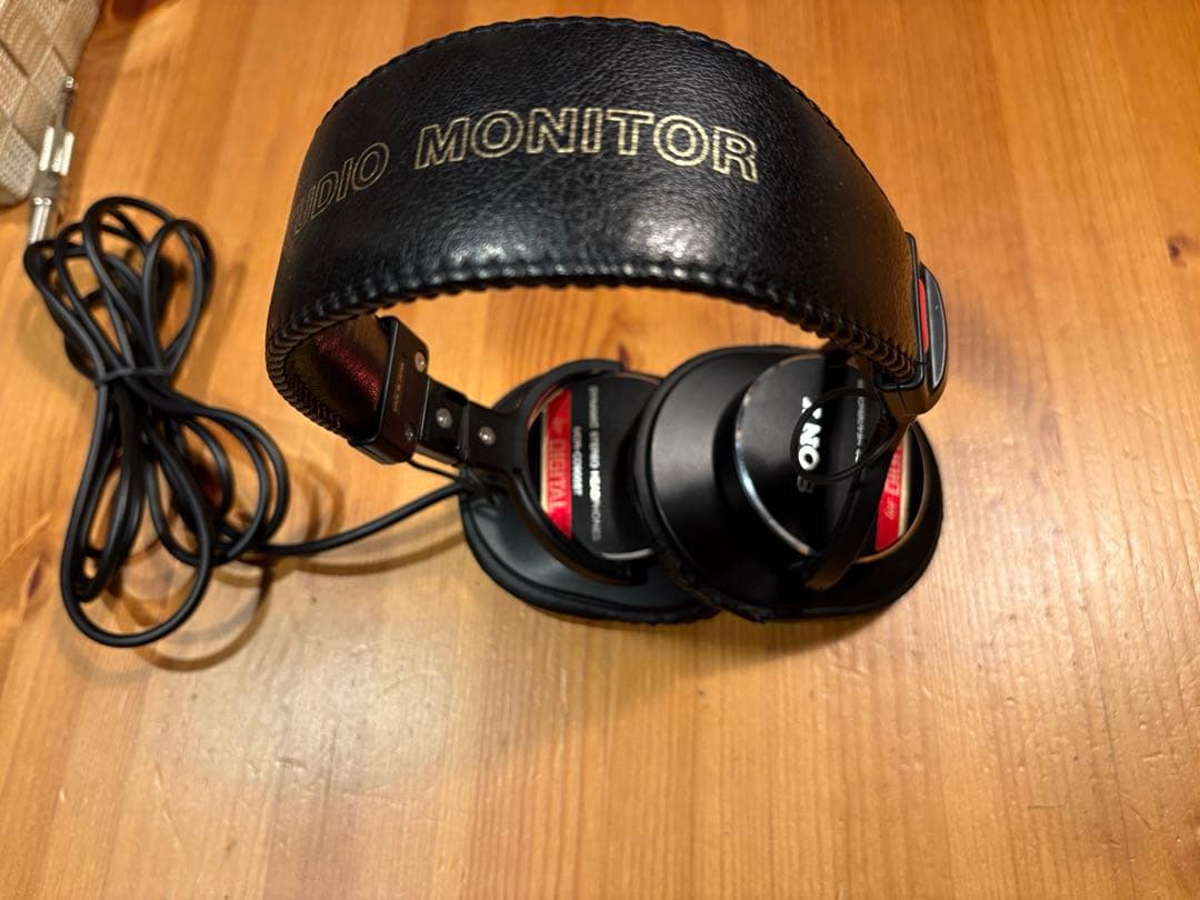 SONY MDR-CD900ST スタジオヘッドホン変換ジャック付き【中古