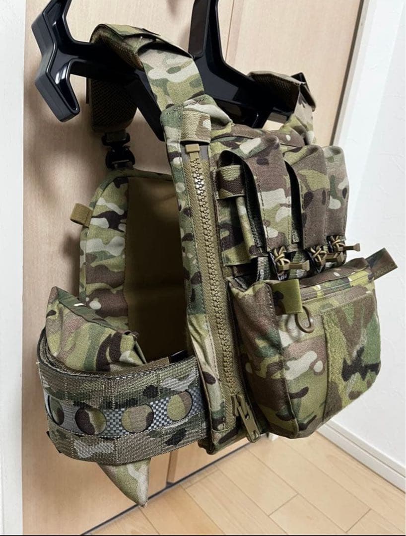 高品質レプ 新品 FCPC V5 プレキャリ バックパネル カンガルーポーチ