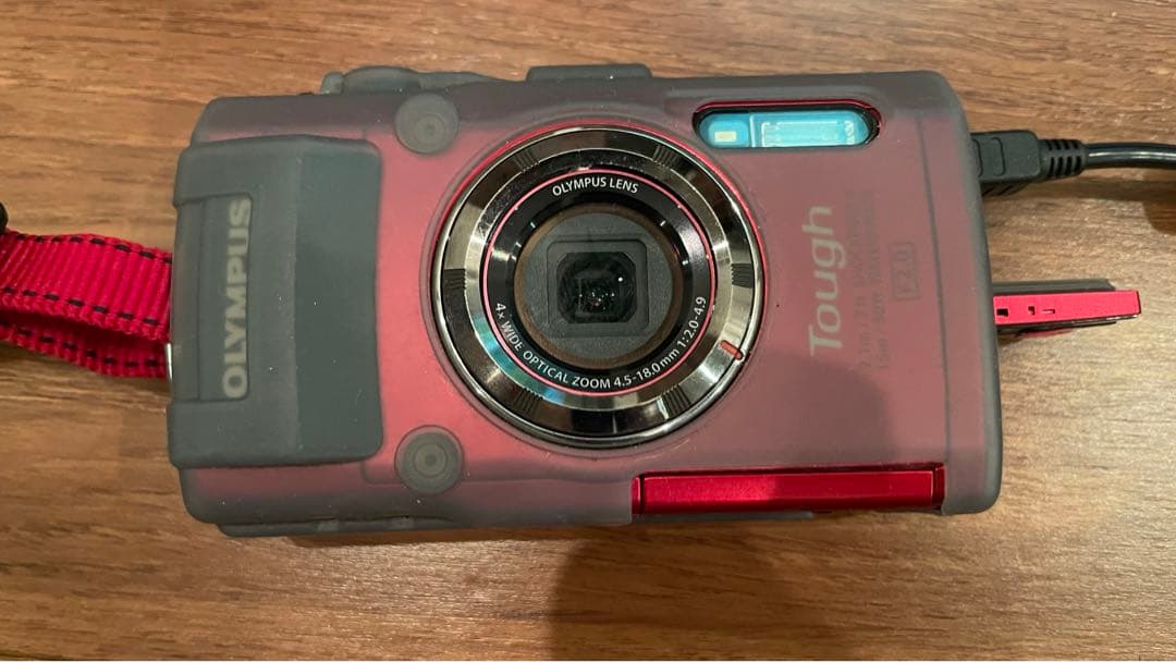 オリンパス　tough TG-3 ハウジング、TP-056 魚眼レンズ　ケース付