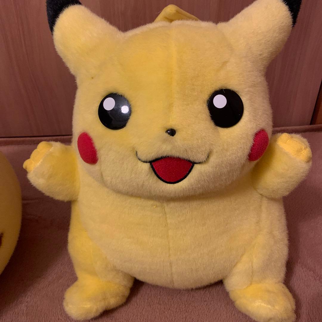 ポケットモンスター TOMY ピカチュウ ぬいぐるみ 等身大 - メルカリ