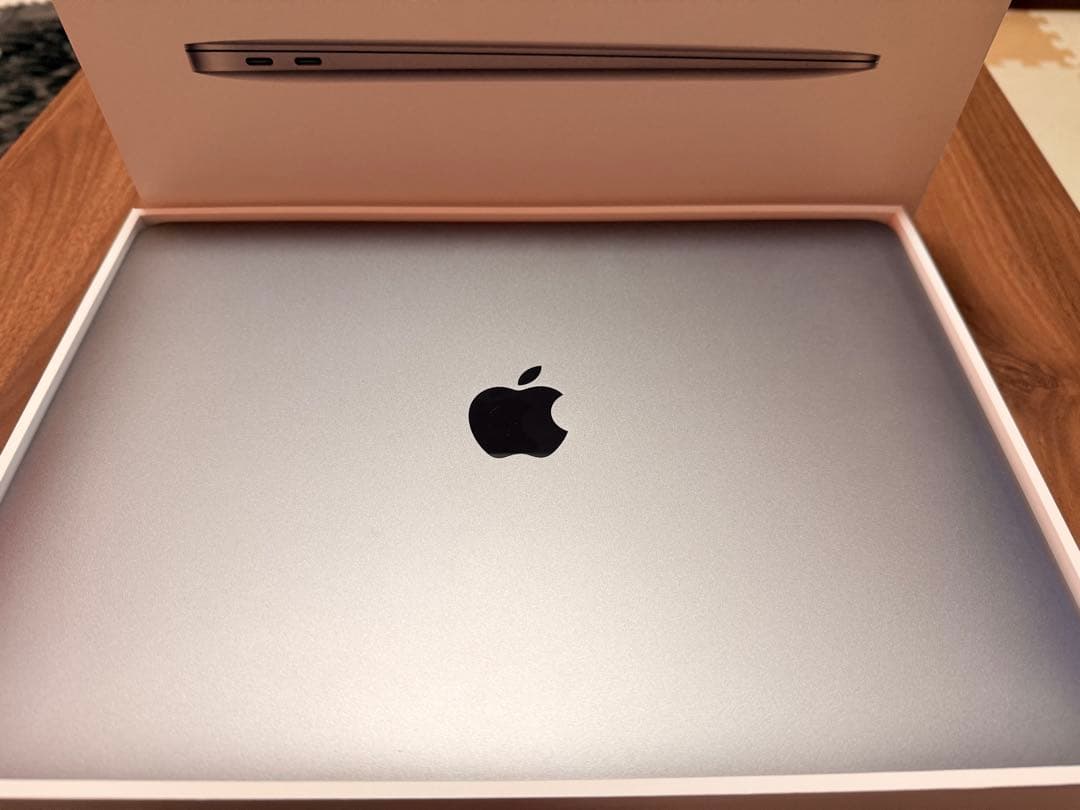 13インチMacBookAir グレー 8GB 2018 充放電回数260 13インチMacBookAir グレー 8GB 2018 充放電回数260 - メルカリ