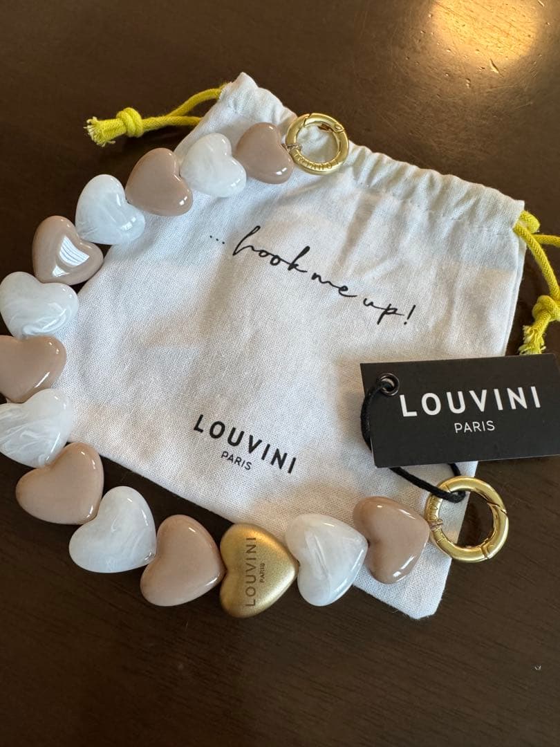 【LOUVINI】ハンドストラップPETIT CUORE BEIGE-WHITE