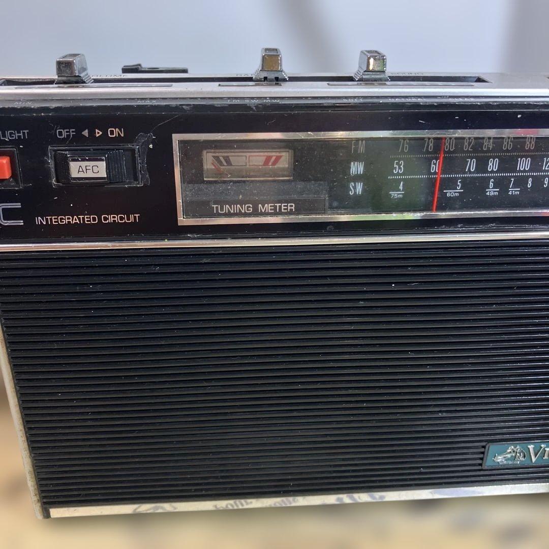 ラジオ造りの御三家はビクター、ソニー、ナショナルでしょうね　F-930N