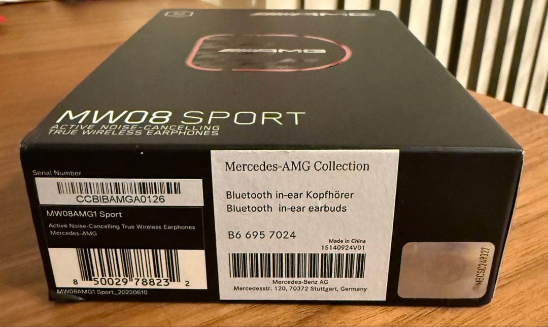 Mercedes-AMG ワイヤレスイヤホン　Master & Dynamic