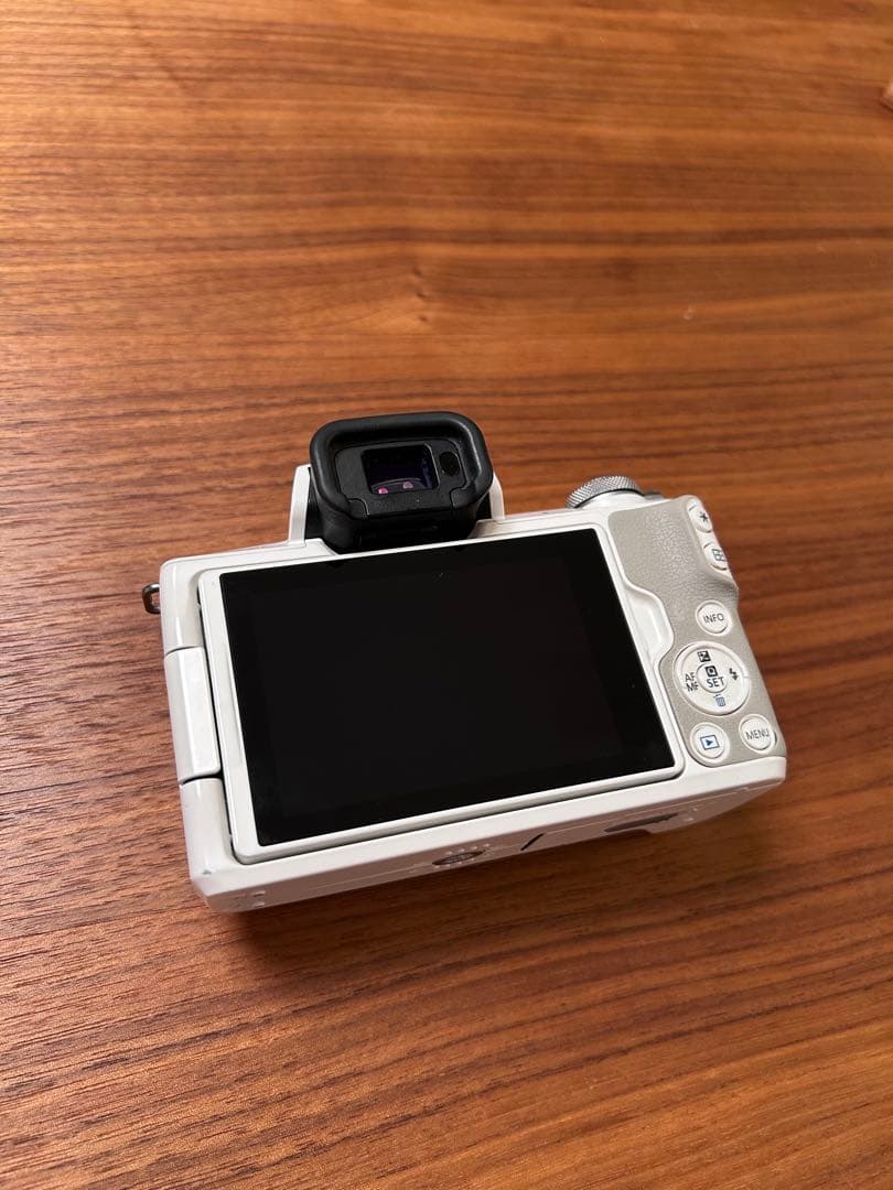 専用】中森様 Canon EOS kiss M2ミラーレスカメラ ホワイト