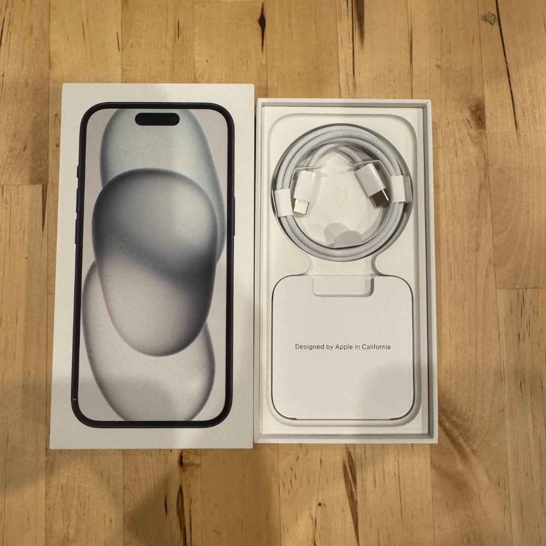 Apple iPhone 15 128GB 本体