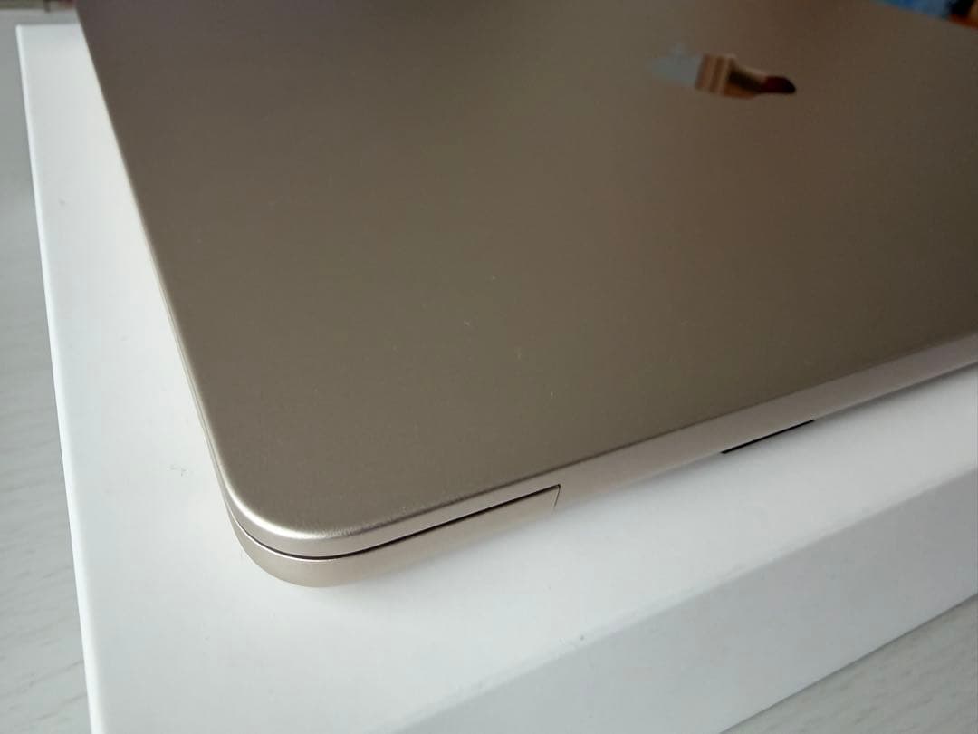 【美品】MacBook Air M3 13インチ 16G 512G スターライト