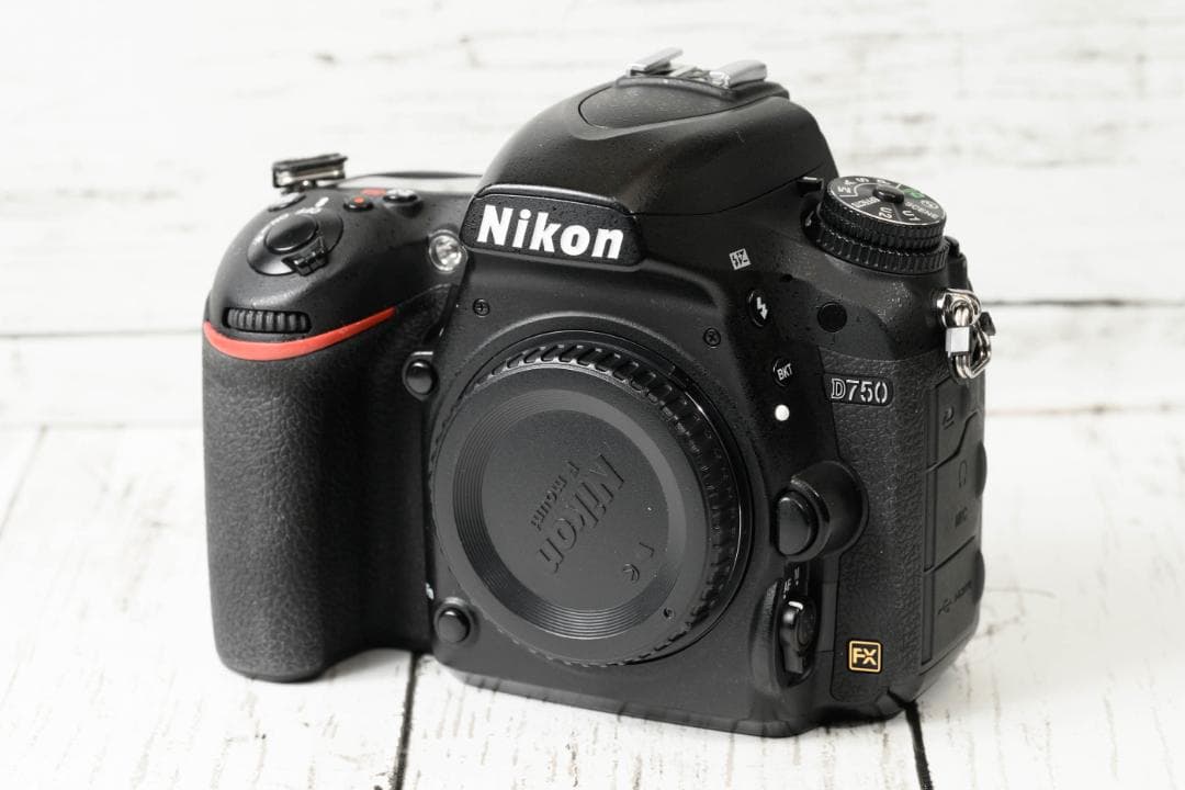 デジタルカメラ Nikon D750