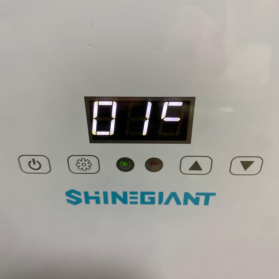 ⭐︎⭐︎15L 小型 冷蔵庫 ペルチェ式 ポータブル　冷温庫　AC/DC給電