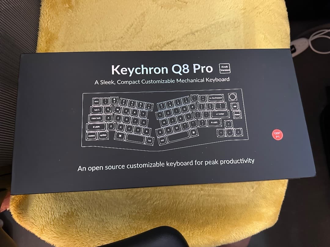 Keychron Q8 Pro シェルホワイト 赤軸