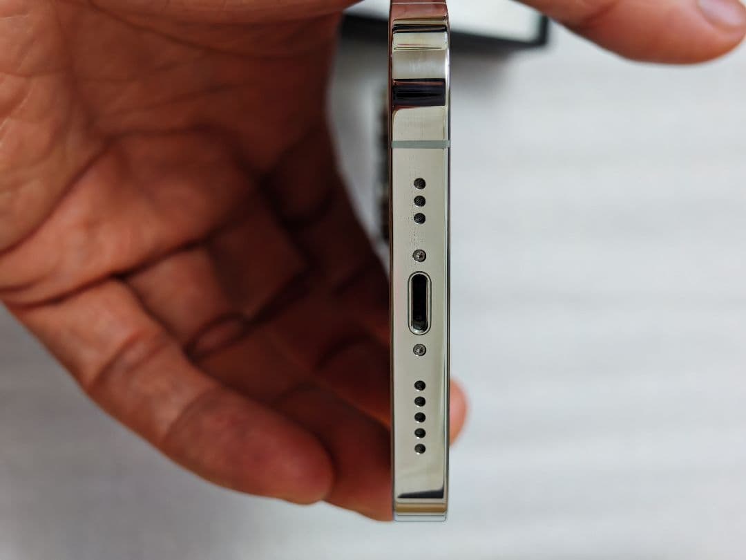 iPhone 13 pro 128gb simフリー美品