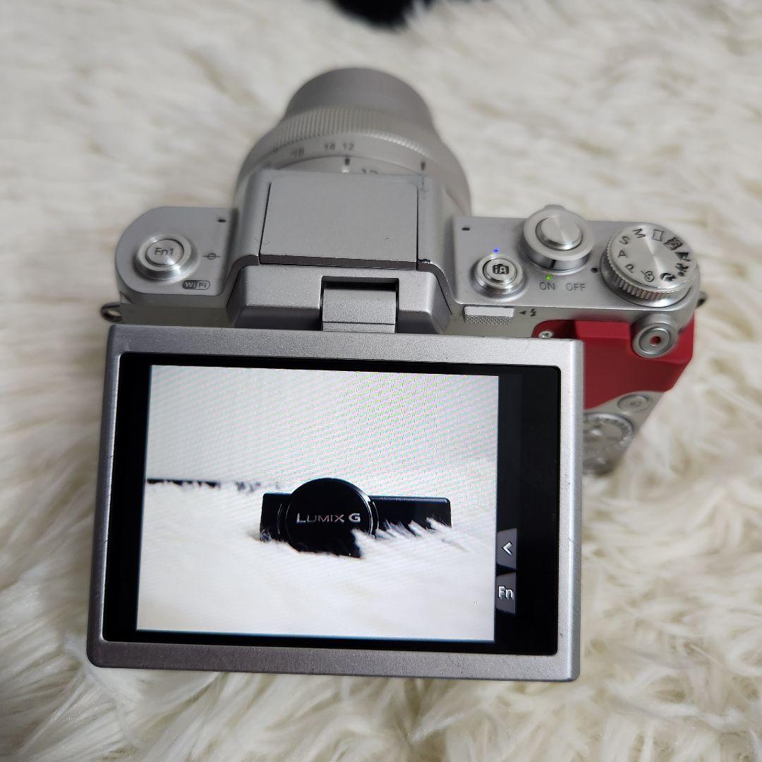 ピンク♪コンパクトで高機能 Panasonic LUMIX GF-7