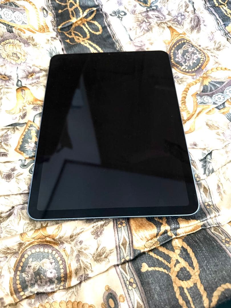 【即購入可】 iPad Air ブルー 第5世代 M1 64GB ケース付き Amazon | 2022 Apple iPad Air (Wi-Fi, 64GB) - ブルー (第5世代