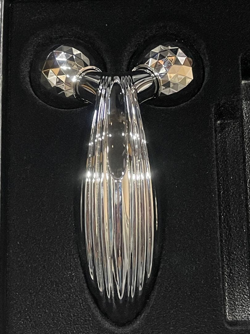 ReFa 美顔ローラー 専用ポーチ付き 箱あり説明書あり - メルカリ