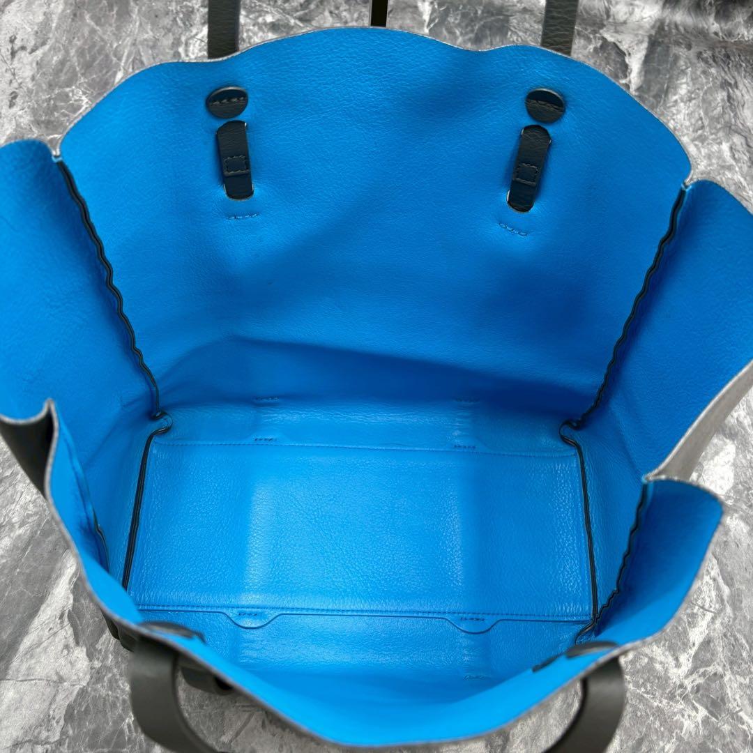 希望額変更中✨ BALENCIAGA エブリデイS トートバッグ