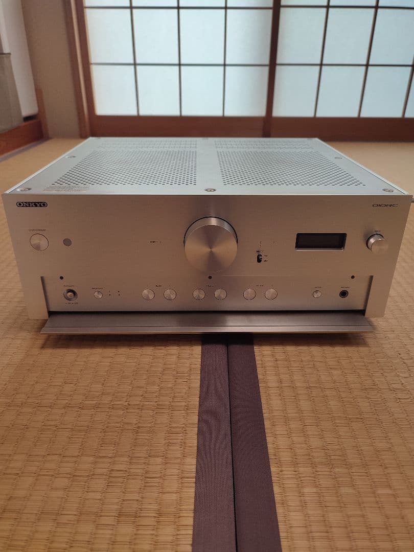 i55326　ONKYO　A-9000R 　中古品
