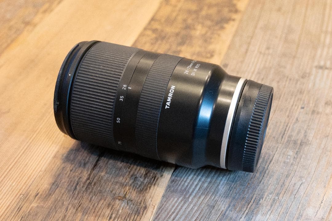 TAMRON 70-180mm F2.8 Di III VXD ズームレンズ