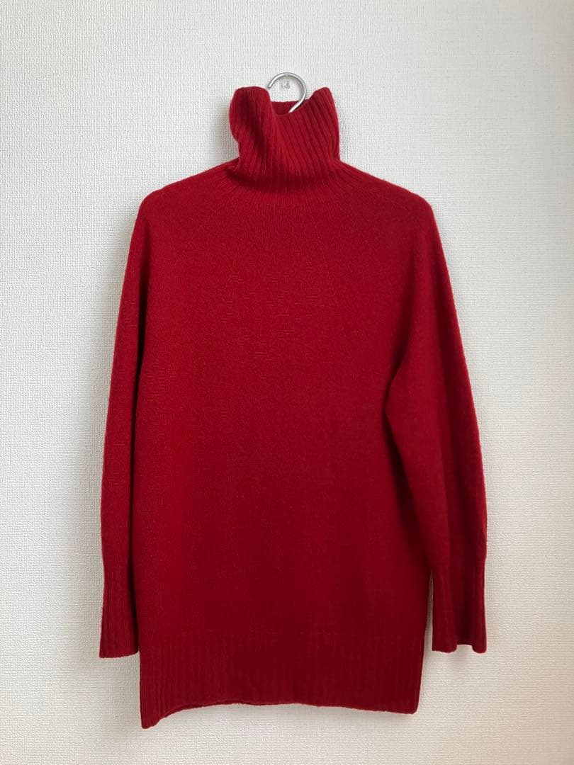鮮やか過ぎない大人の赤色♫】イエナ カシミア タートルプルオーバー