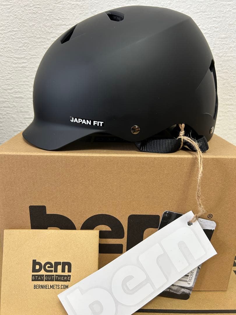 【新品未使用】bern バーン ヘルメット ブラック XXL bern (バーン) サイクル用ヘルメット ブラック/XXXL｜トレファクONLINE
