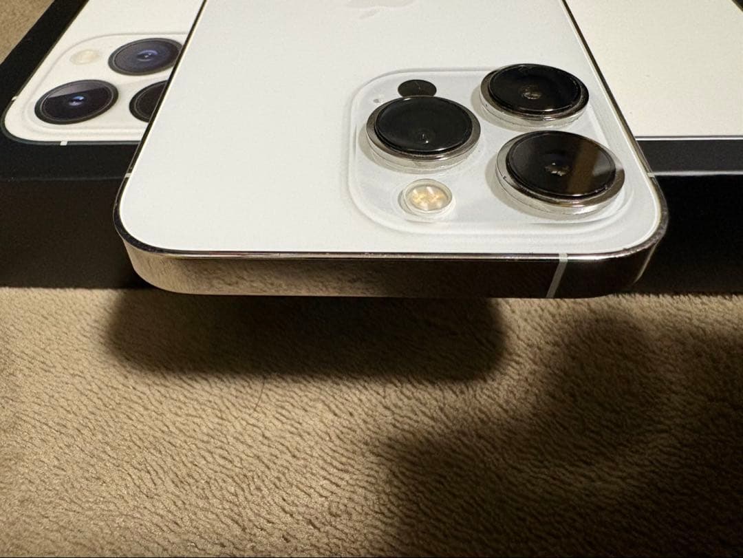 iPhone13pro 電池100%128GB ホワイトSIMフリーIFace付