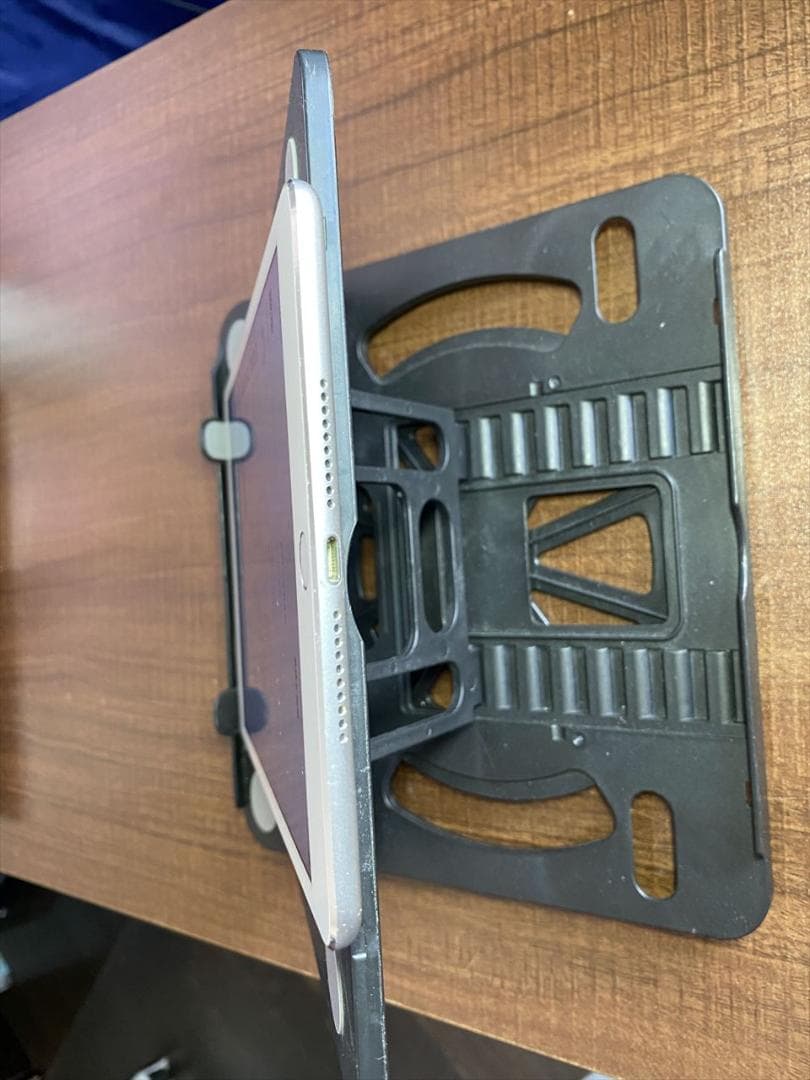 iPad mini 4 128GB シルバー 本体