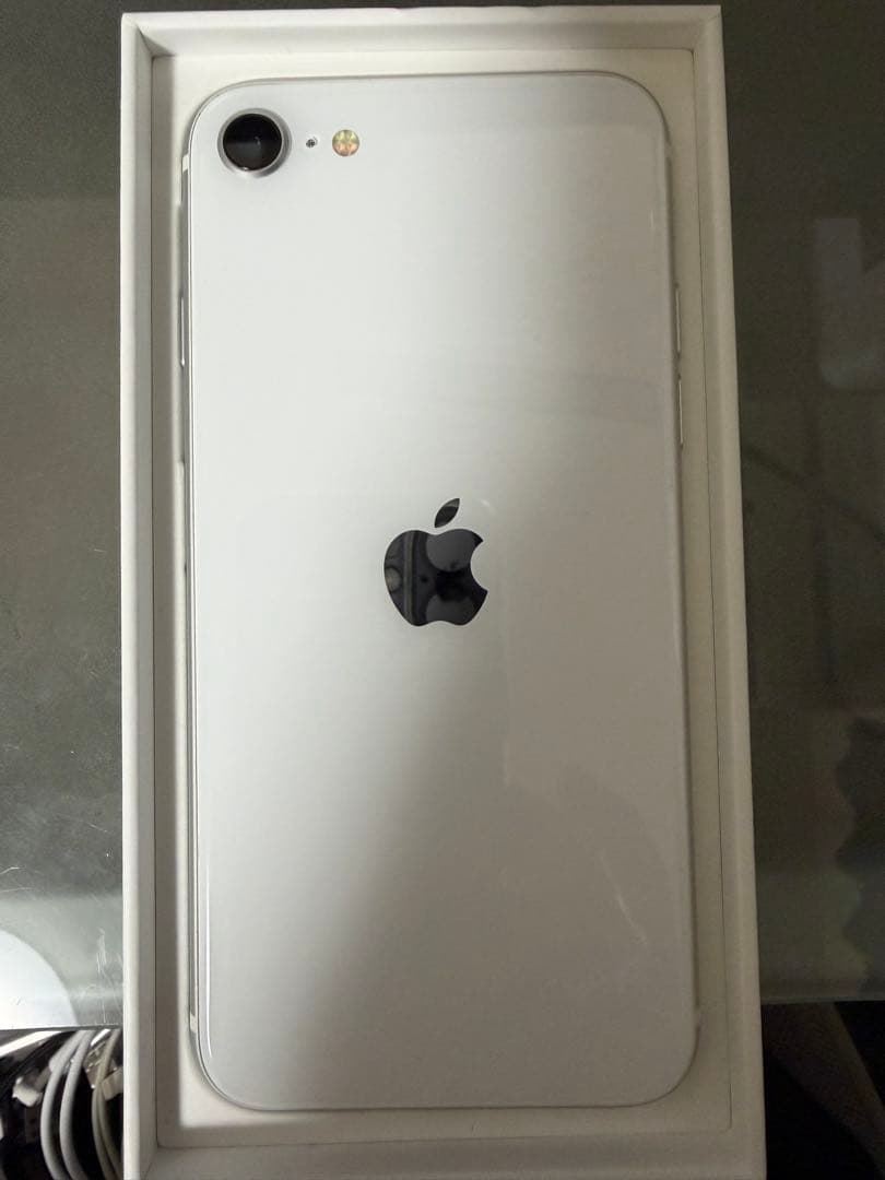 【美品】iPhone SE2 第2世代64G 本体　箱　バッテリー92%