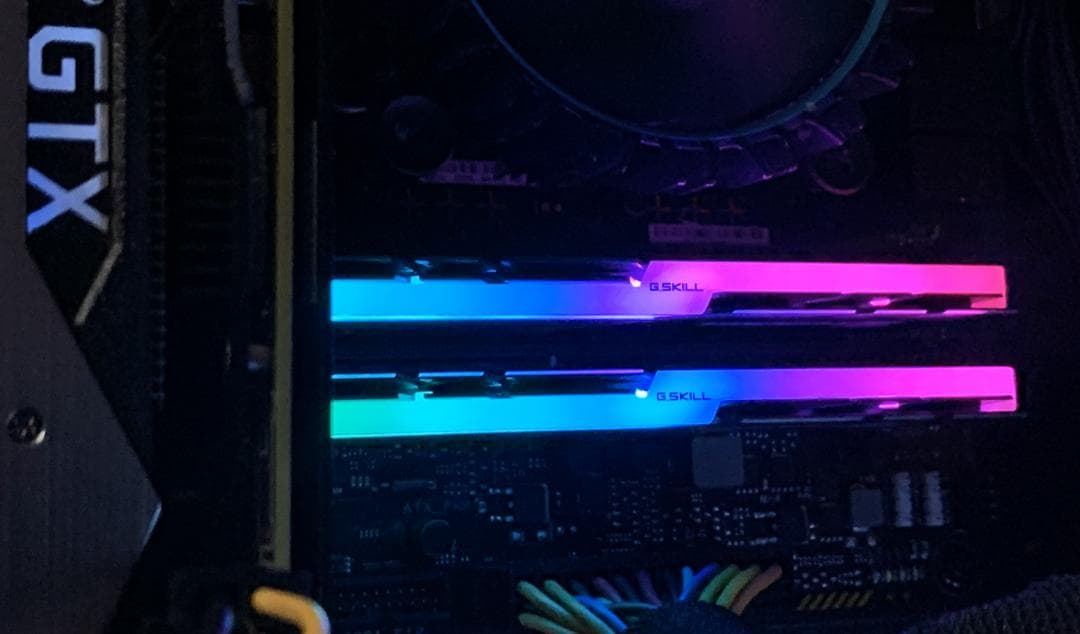 メモリー G.SKILL TRIDENT Z NEO DDR4 3600MHz 16GB