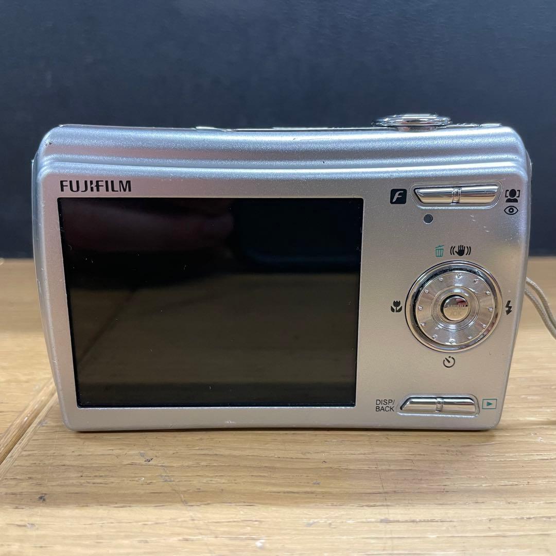 動作品 FUJIFILM Finepix F100fd コンパクトデジタルカメラ