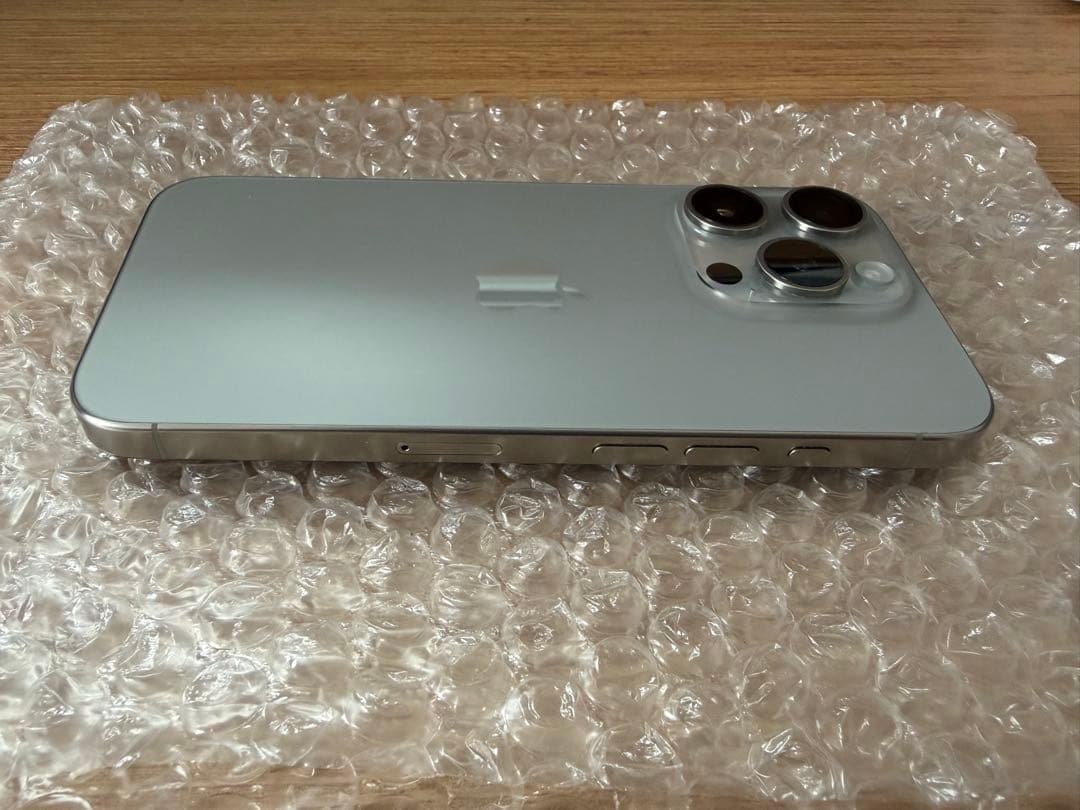 【本日中に出品停止】iPhone 15 Pro 128GB 最大容量100%