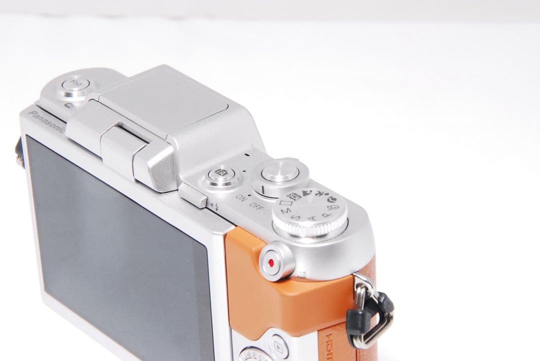 ショット数677回 LUMIX GF7 Wi-Fi ミラーレス 35-100mm - メルカリ