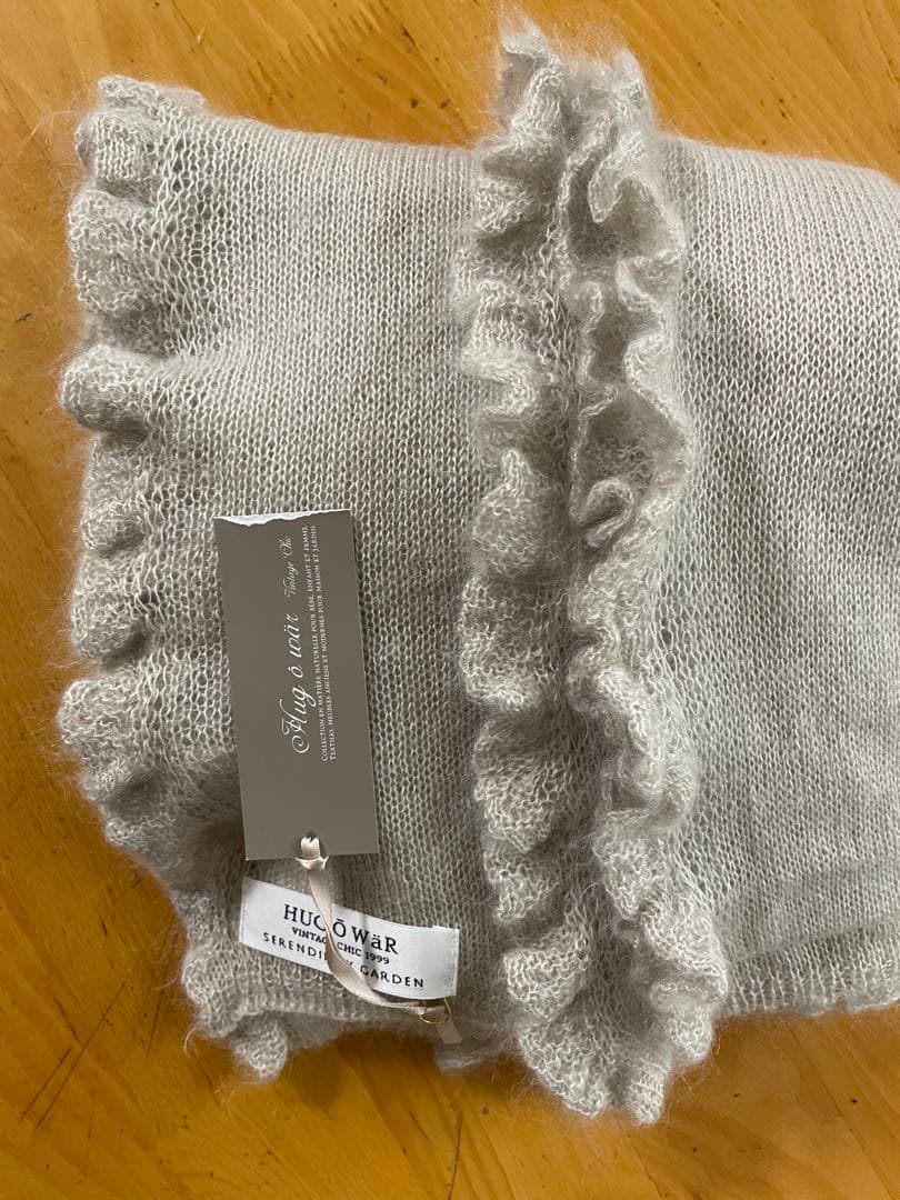 ハグオーワー⭐︎今季シルクモヘアフリルストール新品 - メルカリ