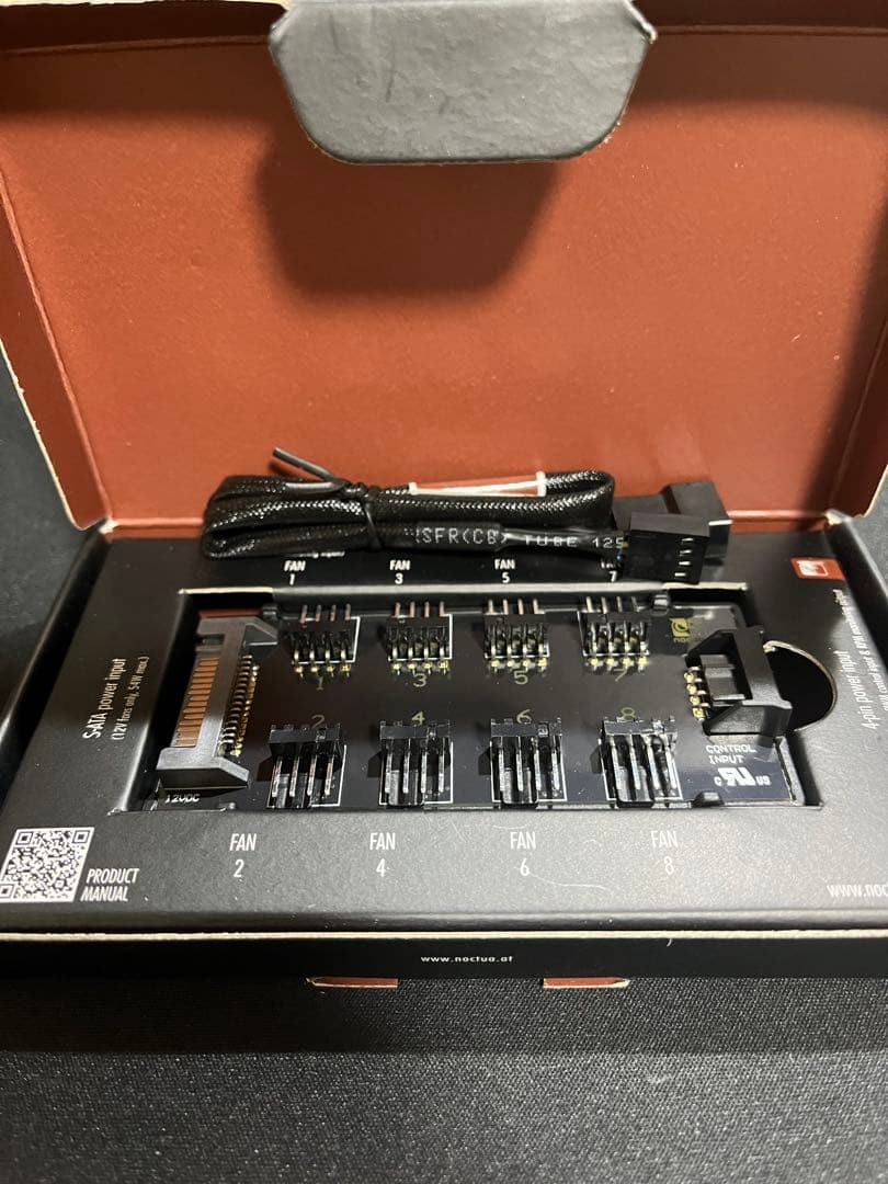 Noctuaファン+HUB+ケーブルまとめ 美品 即決