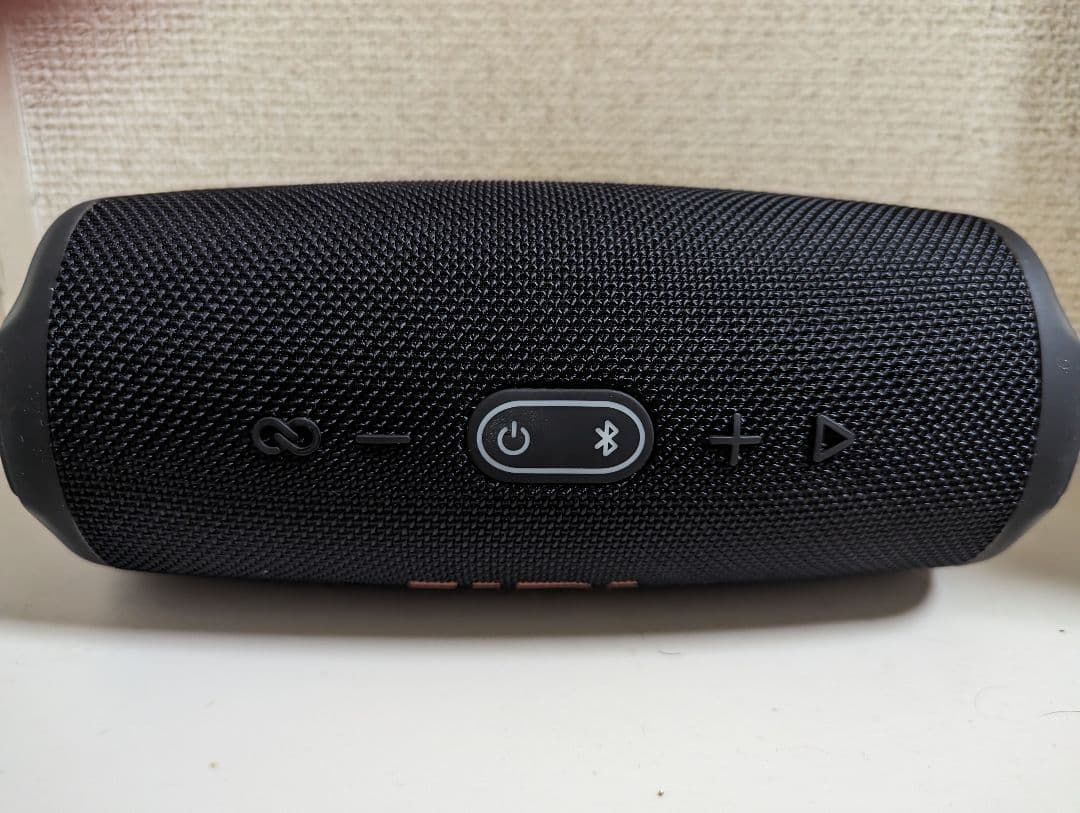 JBL ワイヤレススピーカー CHARGE 5 　ブラック　本体のみ