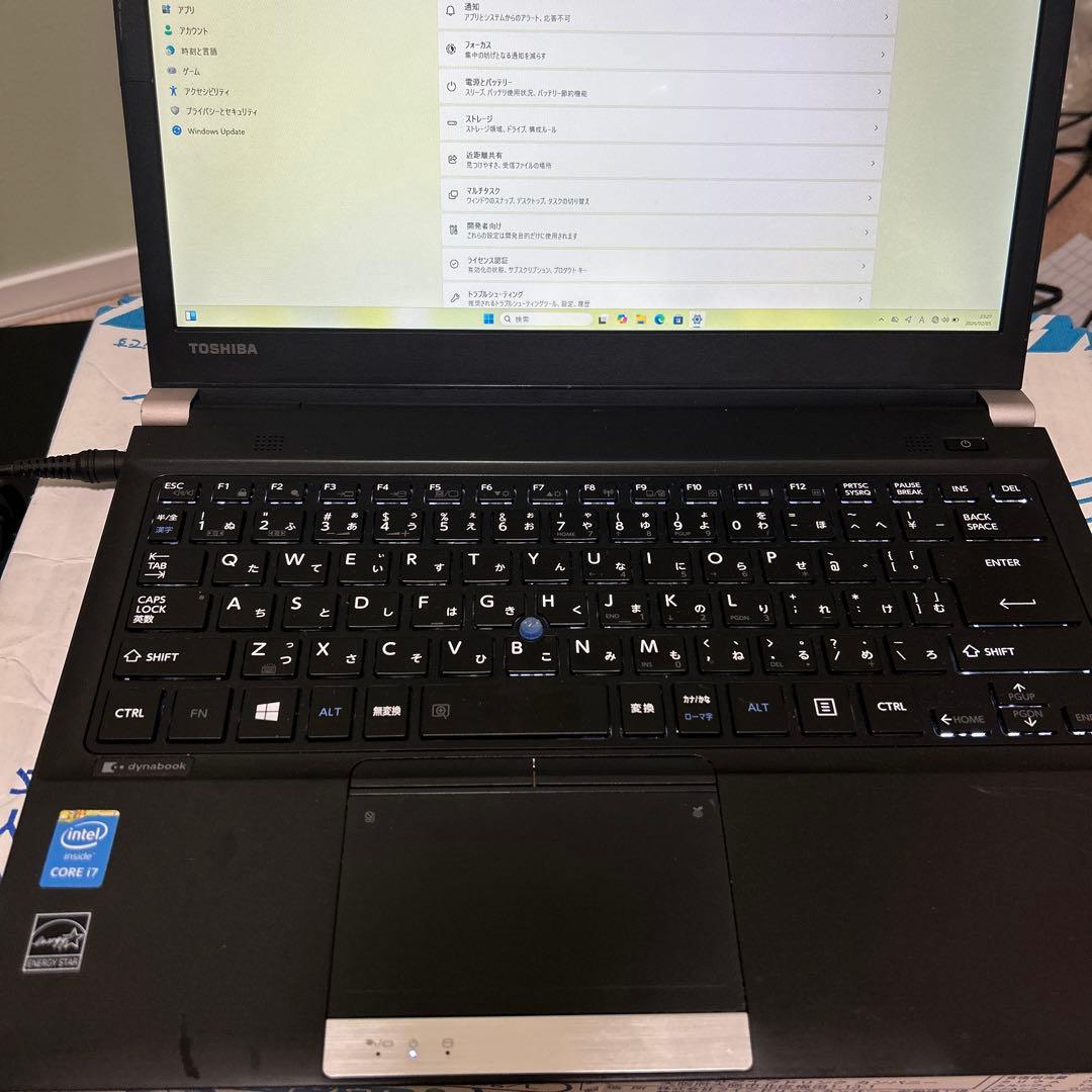 Toshiba 13.3インチ ノートPC