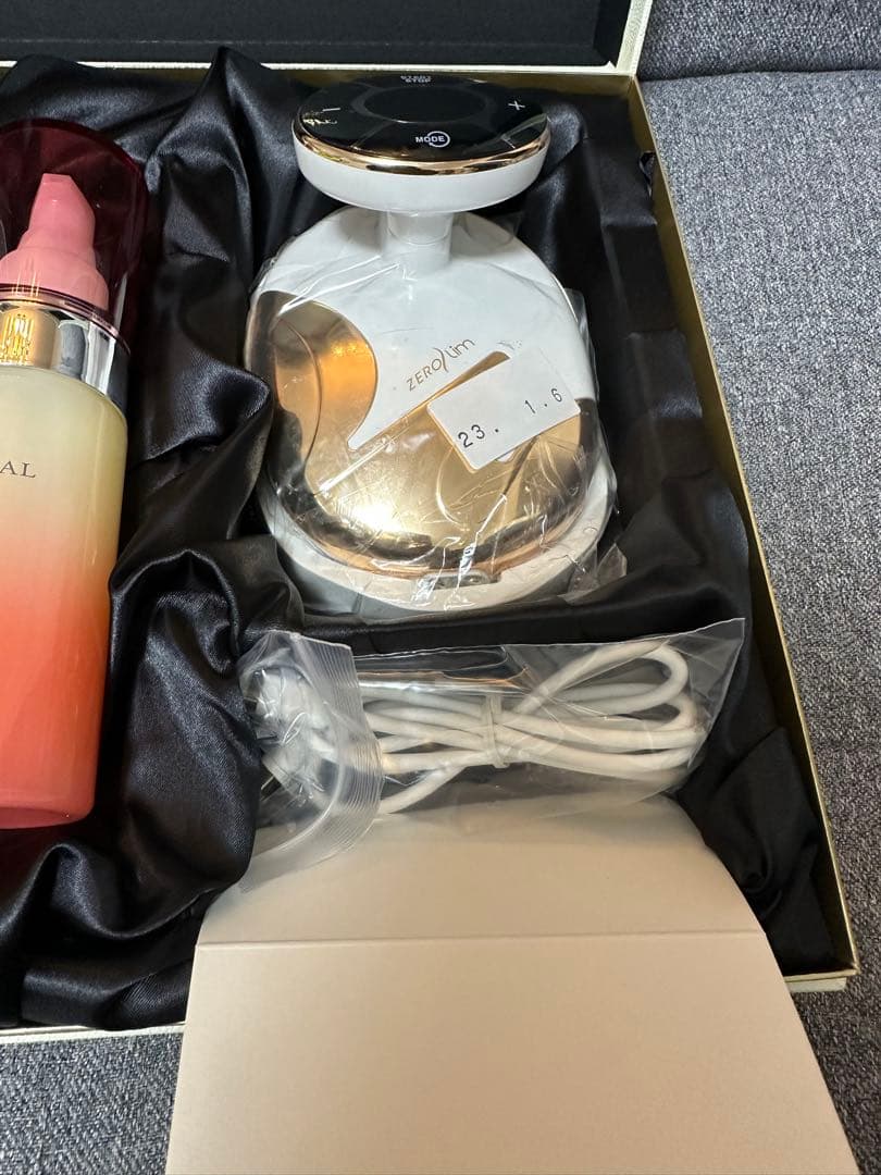 ゼロスリム EMS美顔器