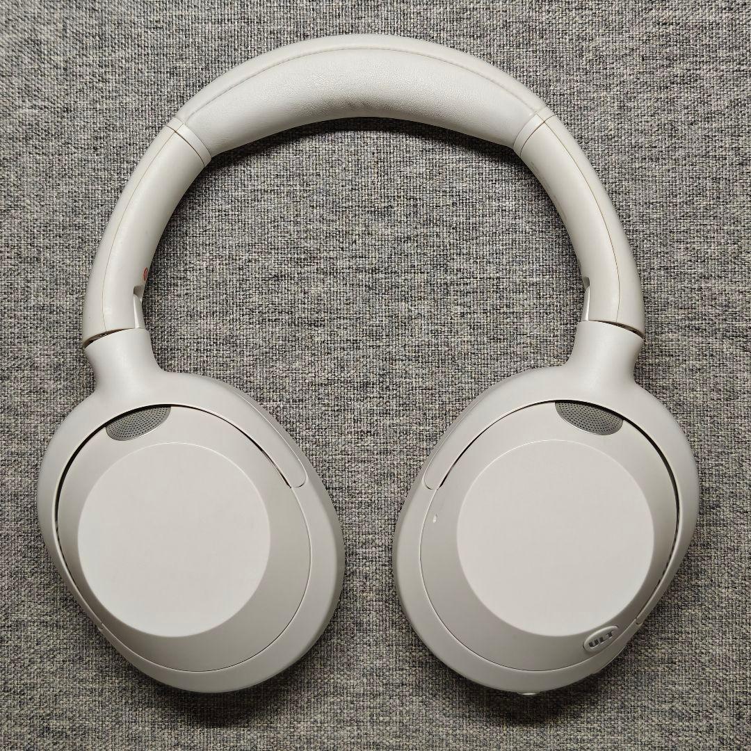 中古品】SONY ULT WEAR ホワイト 外箱+付属品完備