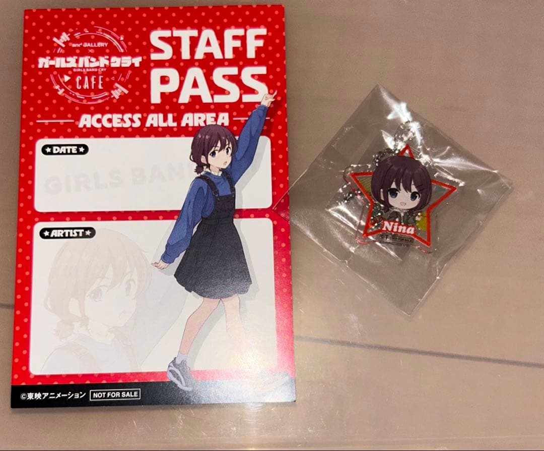 ガールズバンドクライ and GALLERY コラボカフェ 井芹仁菜 - メルカリ