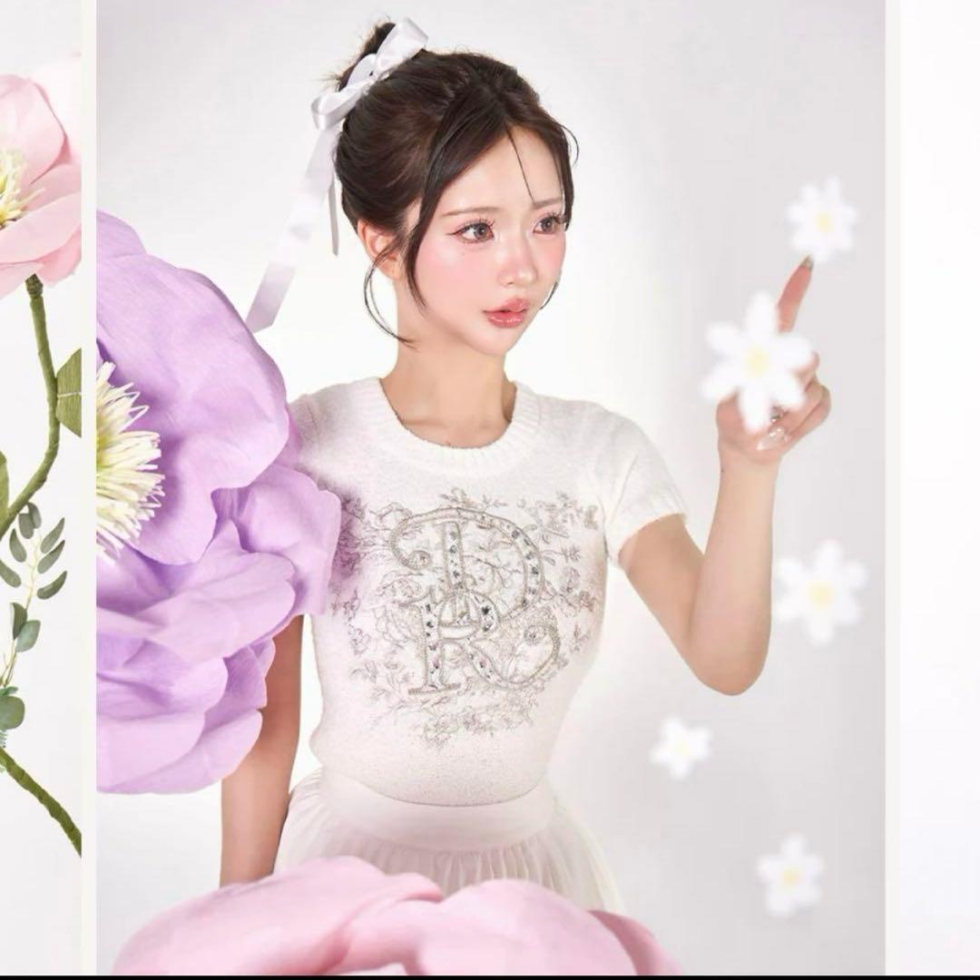 Darich DRビジューフラワーニットトップス - メルカリ