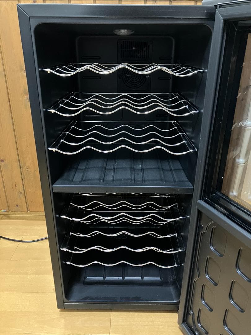 【中古美品(凹み有)】ottostyle.jp ワインセラー(最大32本収納)