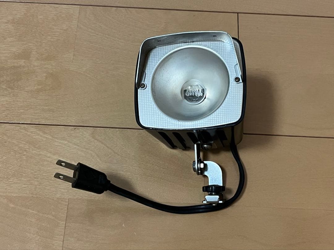 Nikon F2 PhotomicA、POLAROID COLOR PACK82