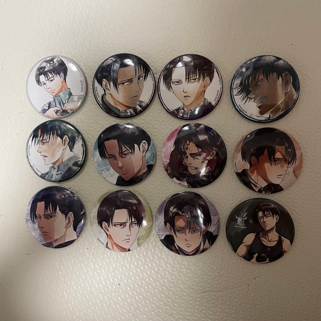 進撃の巨人] リヴァイ・アッカーマン 缶バッジ - メルカリ