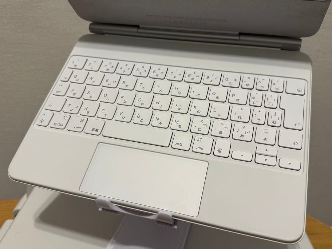 Apple MagicKeyboard 11インチ用【中古】