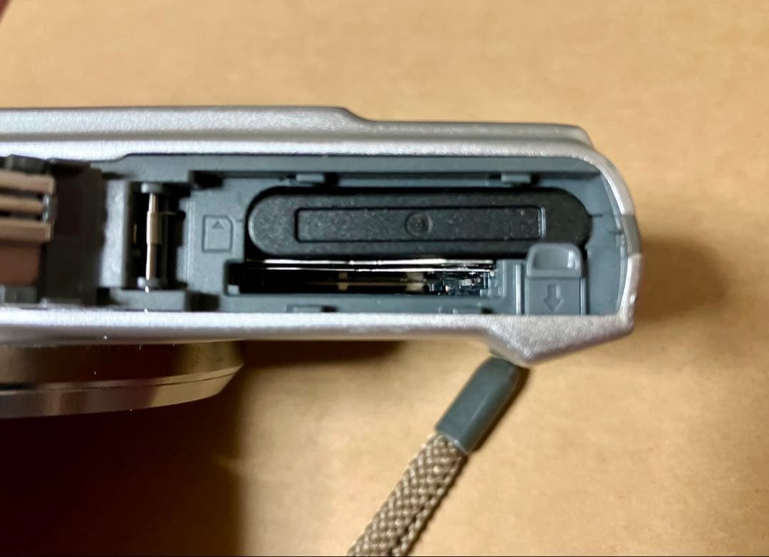 CASIO EXILIM 12.5X デジタルカメラ