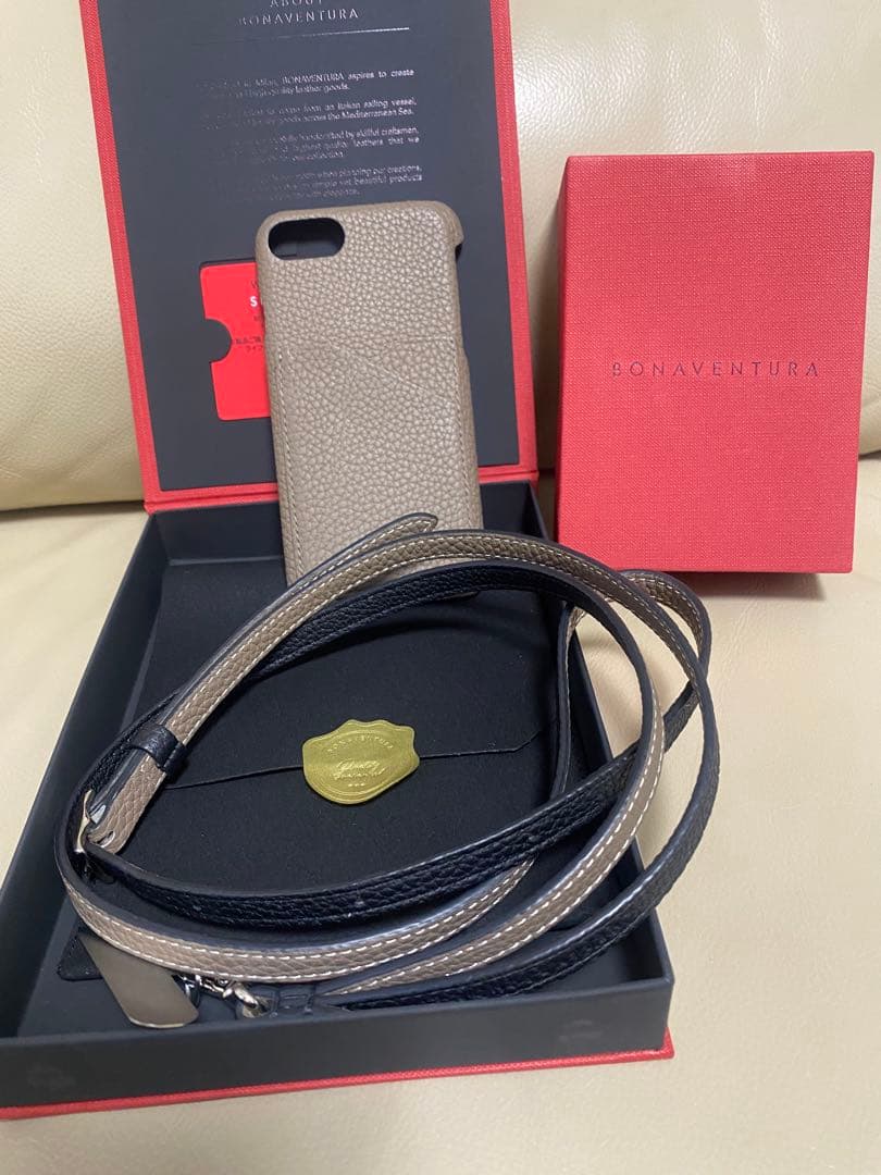 Bonaventura iPhone用ケース ストラップ付き 上質なレザーのiPhone バックカバーケース（背面カバー） / スマホ