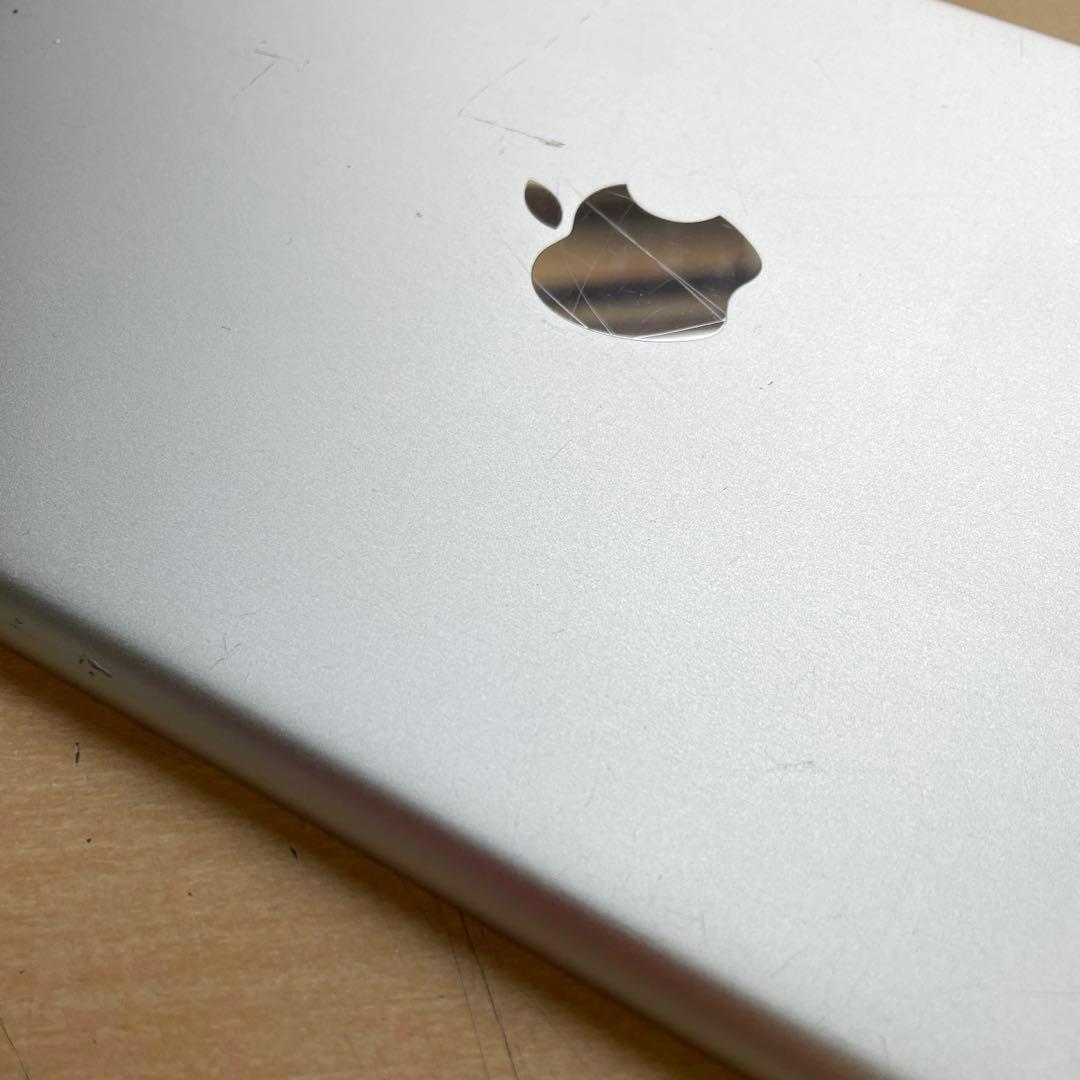 iPad 第6世代　A1893　Wi-Fiモデル　シルバー　32GB #3