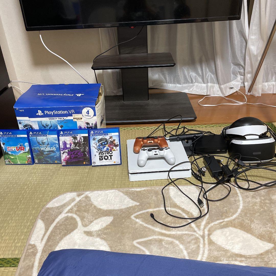 Nintendo Switch SONY PlayStation4 CUH-2200AB02 s-l400.jpg