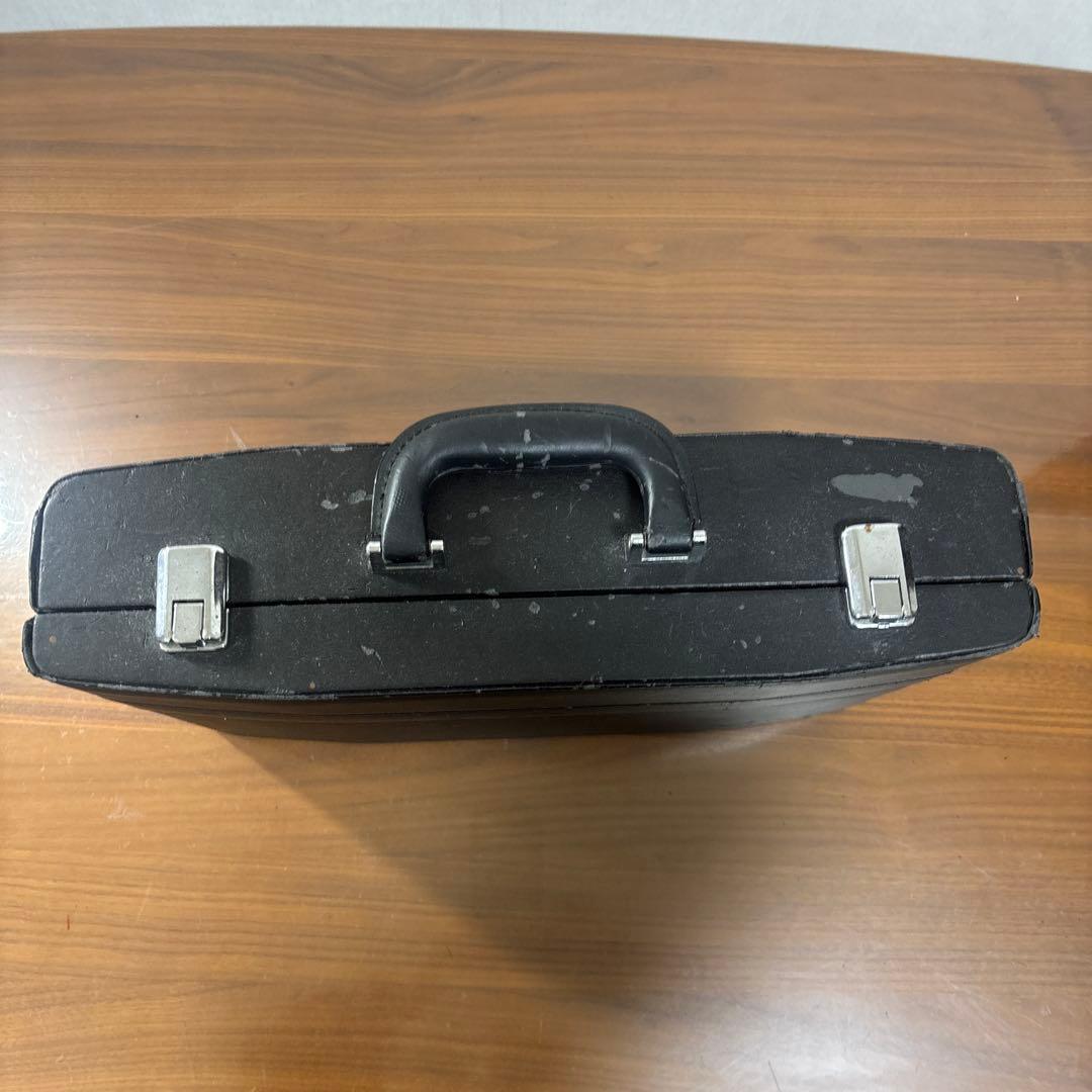 vis-a-vis ブラックケース