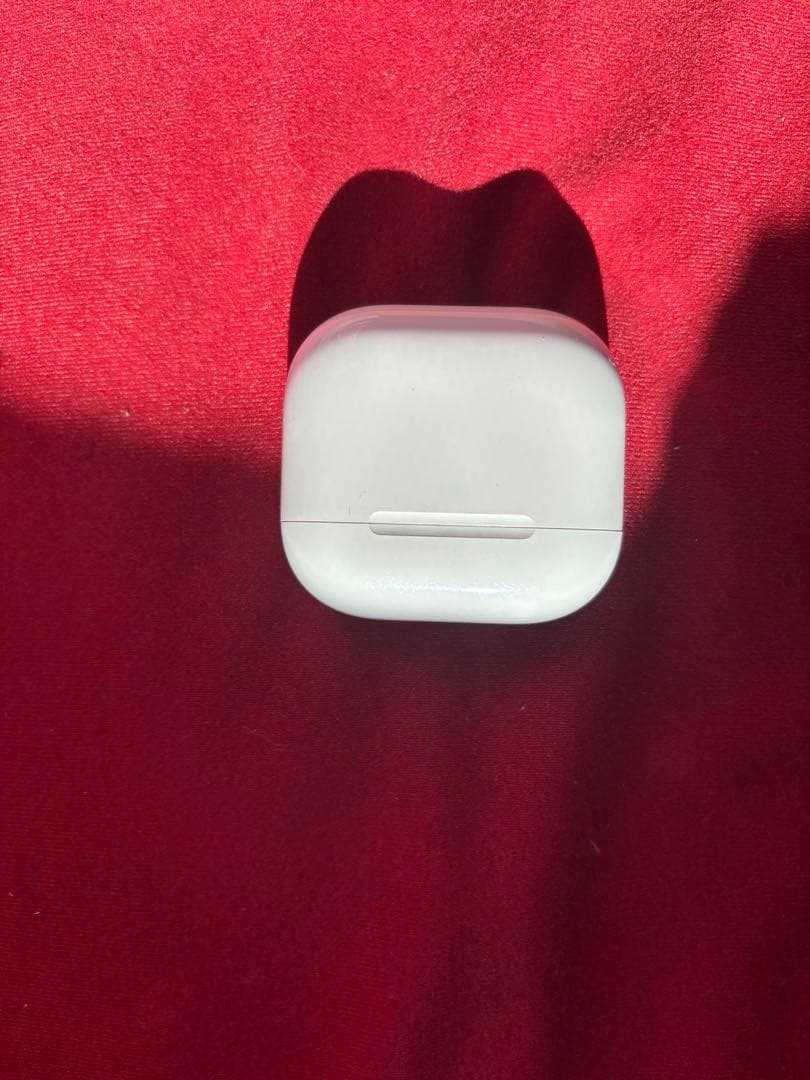 Apple AirPods ワイヤレスイヤホン