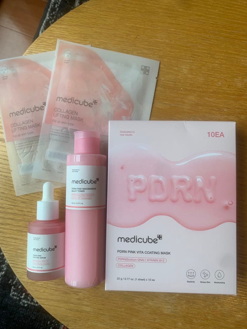 medicube 美顔器 ブラック 付属品あり